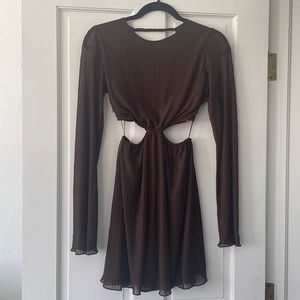 Flowy Zara dress with front and back cutouts